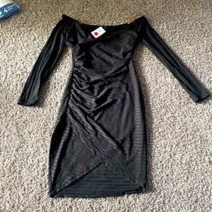 Woman’s black dress size small
